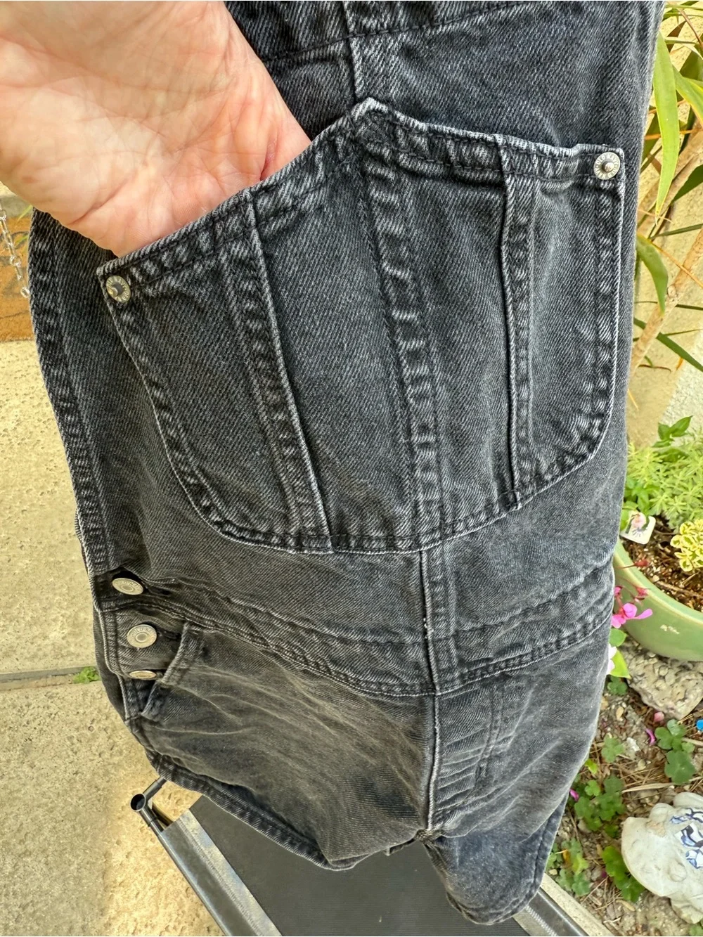 Black Old Navy Shorts Overalls Size Small - Picture 6 of 8
